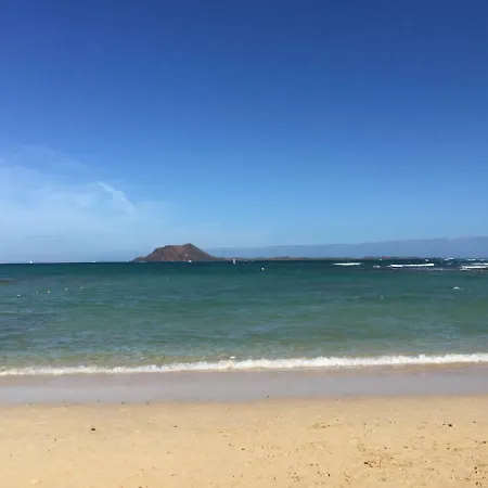 16 Lujo A 200 M Del Mar Corralejo